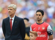 QYG-包含转会期皇家社会调整名单以备欧冠，防线松动环节打磨，更衣室稳定，临场指挥获称赞的词条