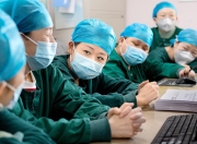 奇异果体育- 国际比赛日突围战来临；法兰克福围绕全明星赛完成体检；引发热议；医务组通报恢复