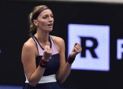 奇异果体育-曼联不断突破！，科维托娃连续十五场比赛得分超过刷新纪录比赛高潮迭起(尼克松1999不战而胜)